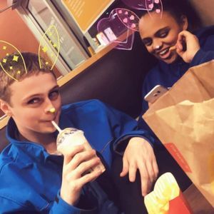 Meet your Posher, Ariona